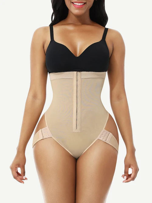 Shapewear модел с повдигащ ефект за седалище и регулиращи ленти